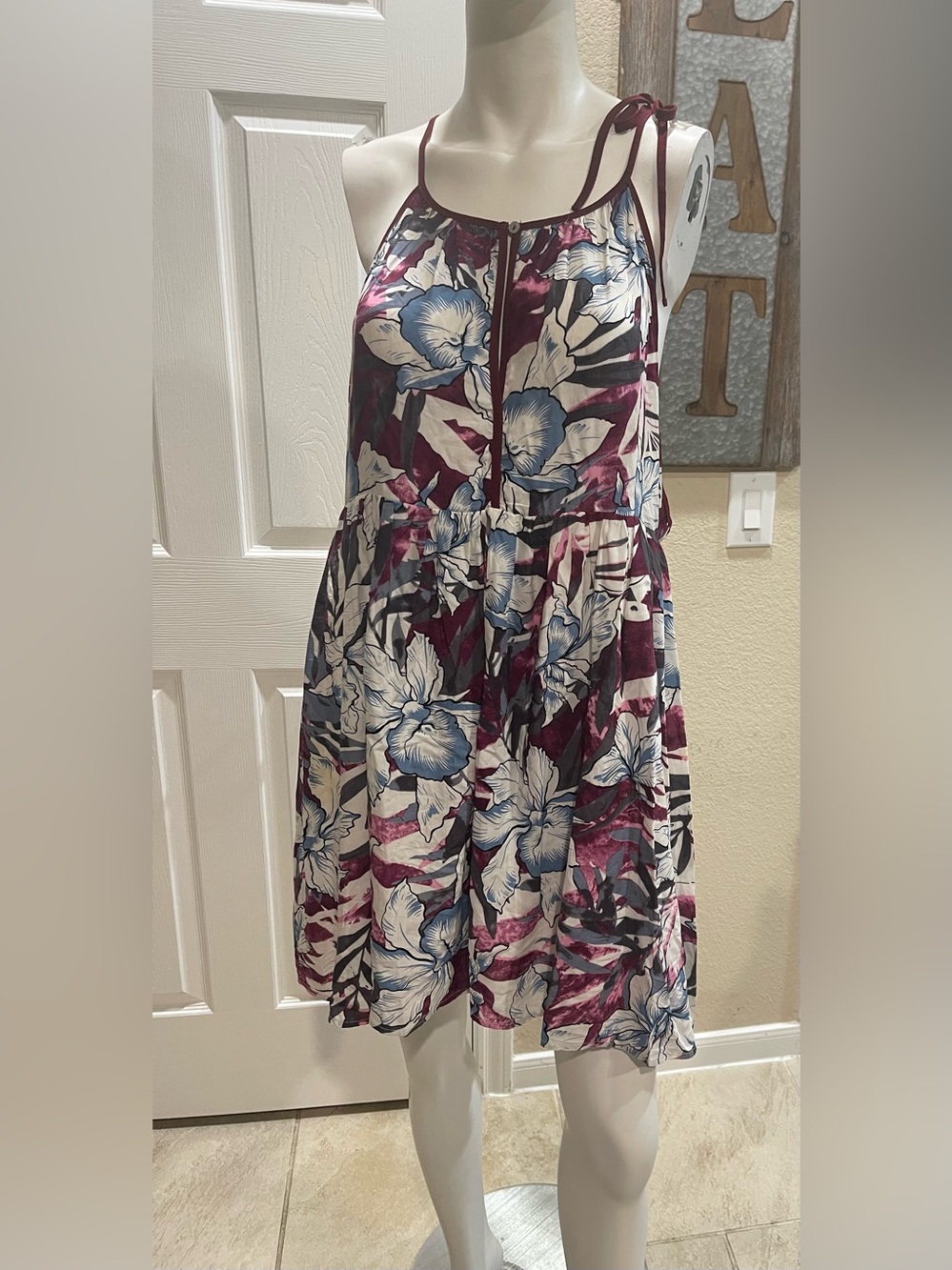 Entro Tie Shoulder Floral Mini Dress Open Side Boho Sundress Size Medium